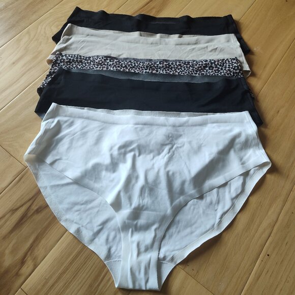 Victoria's Secret Panties Hip Hugger No Show Panty Line Lot Body by Victoria - Picture 1 of 3